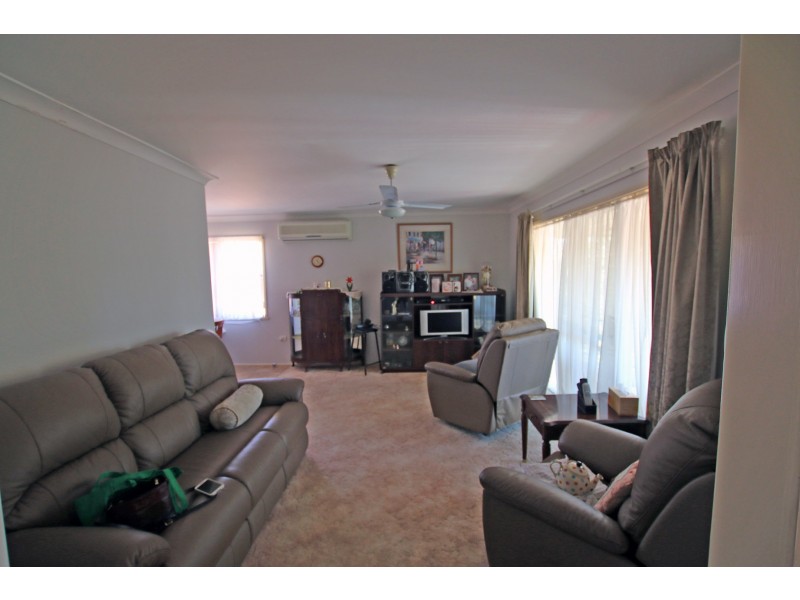 2 Omaru Crescent, Taree NSW 2430