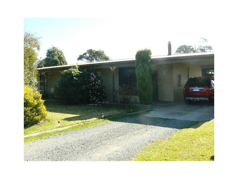 15 STEVENSONS DRIVE, Newmerella VIC 3886