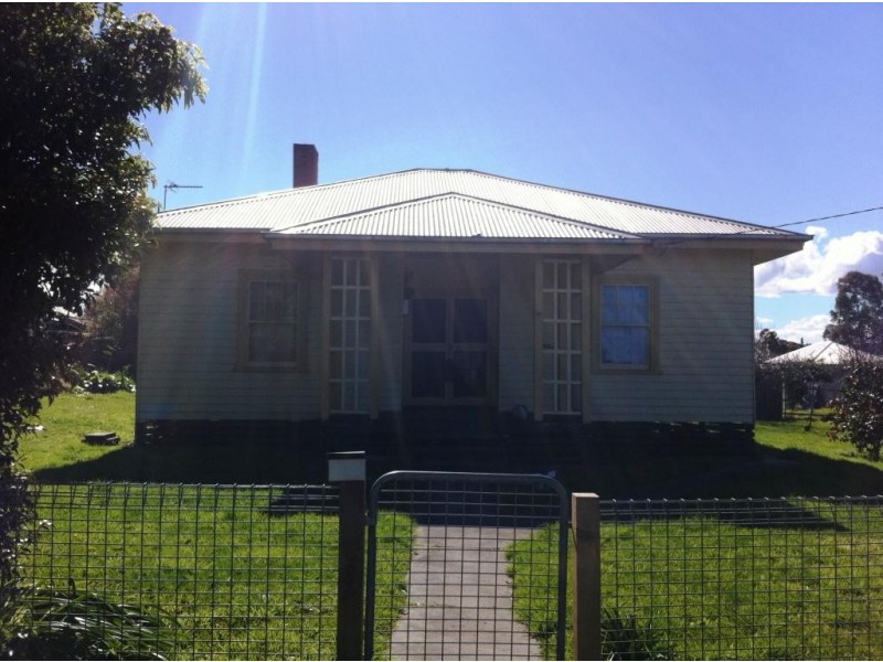49 WOLSELEY STREET, Orbost VIC 3888