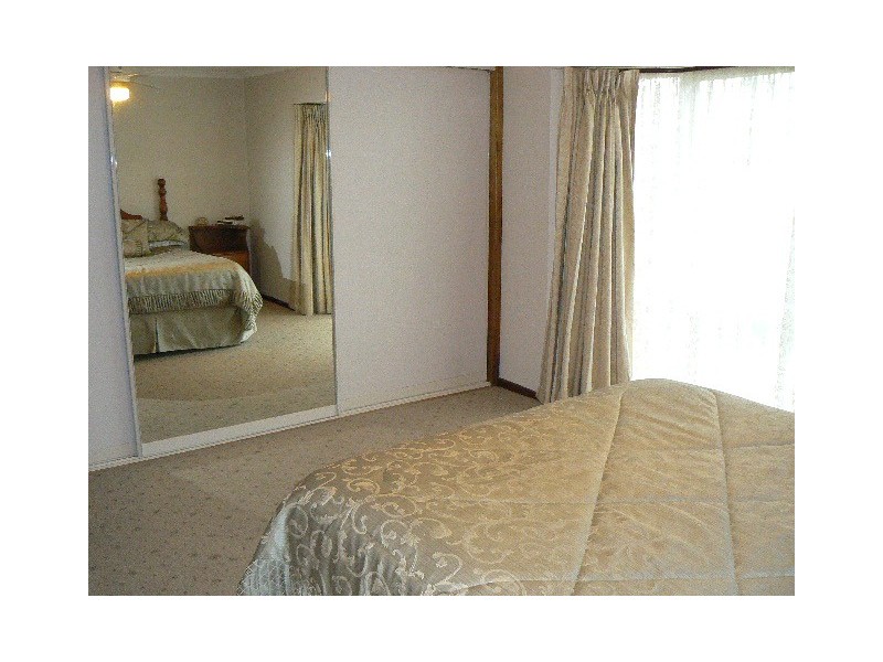 21 CARLYLE STREET, Orbost VIC 3888