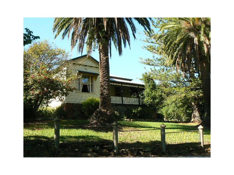 14  Nicholson St, Orbost VIC 3888