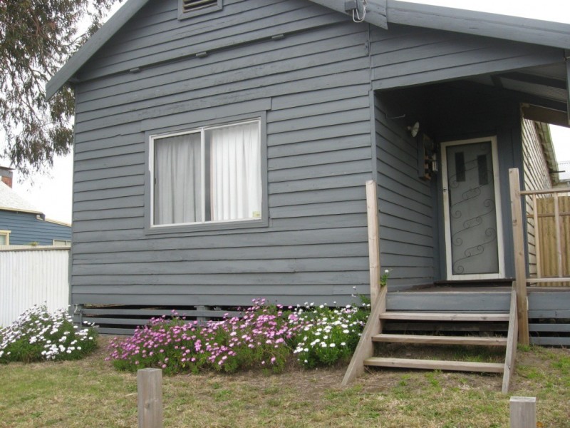 8 Munro Street, Orbost VIC 3888