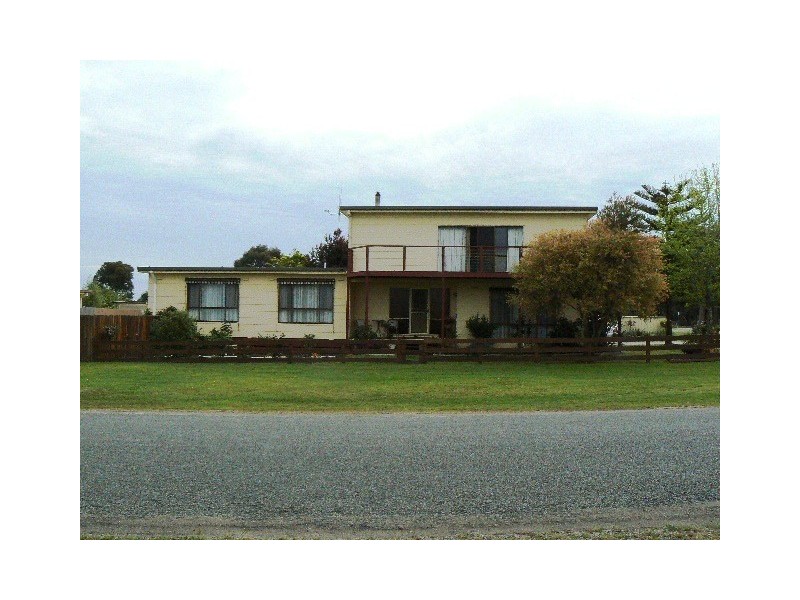 66 RUPERT STREET, Orbost VIC 3888