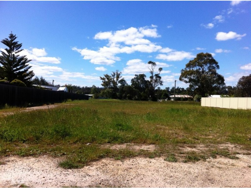 37 BOWERS STREET, Orbost VIC 3888
