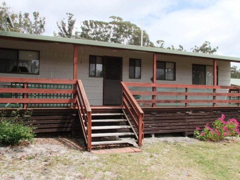 17 WATTLE STREET, Bemm River VIC 3889