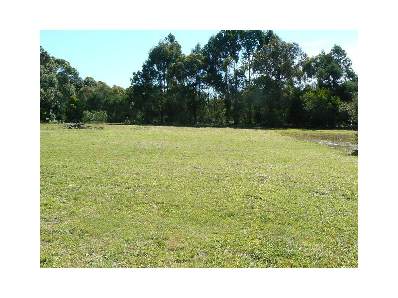 409 LAKE ROAD, Newmerella VIC 3886