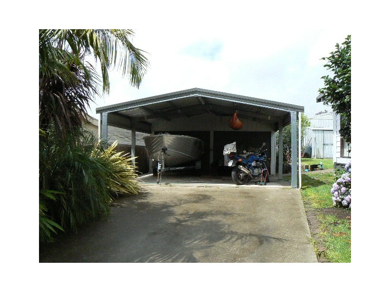 14 TYNON STREET, Orbost VIC 3888