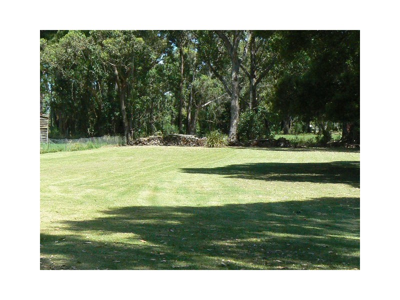 9 SYDENHAM PARADE, Bemm River VIC 3889