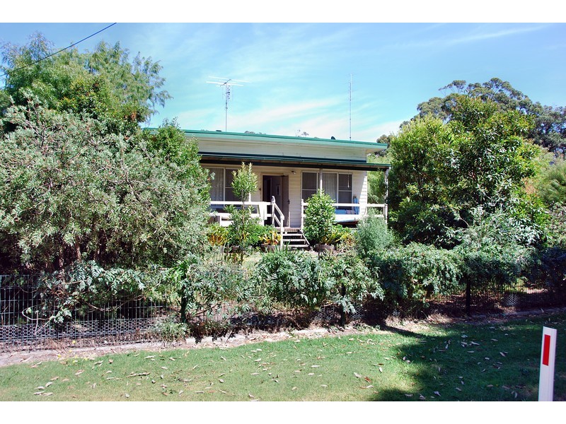 9 BANKSIA STREET, Bemm River VIC 3889