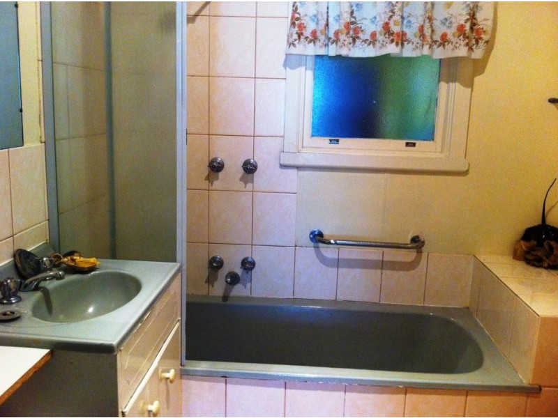 107 LIVINGSTONE STREET, Orbost VIC 3888