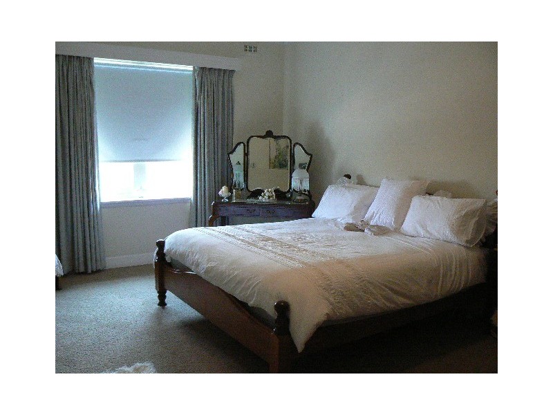 116-118 NICHOLSON STREET, Orbost VIC 3888