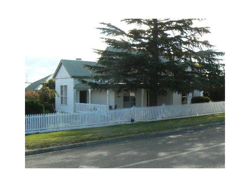 17 BOUNDARY ROAD, Orbost VIC 3888