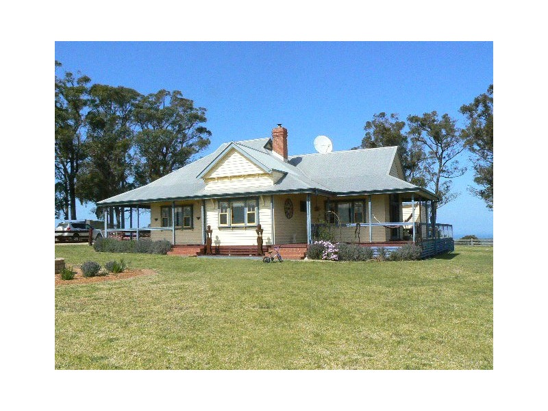 164 LAKE ROAD, Orbost VIC 3888