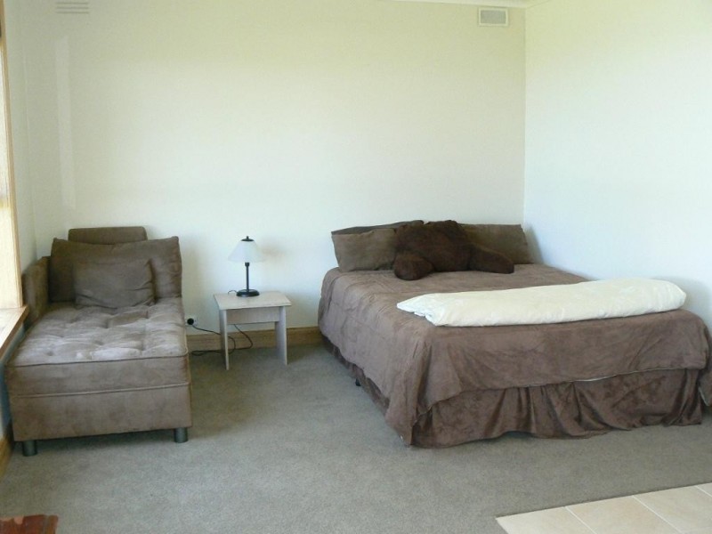 164 LAKE ROAD, Orbost VIC 3888