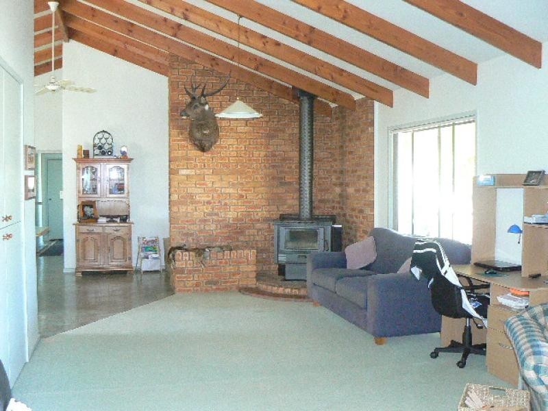 9 CHEROD DRIVE, Orbost VIC 3888