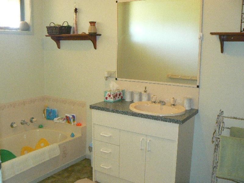 9 CHEROD DRIVE, Orbost VIC 3888