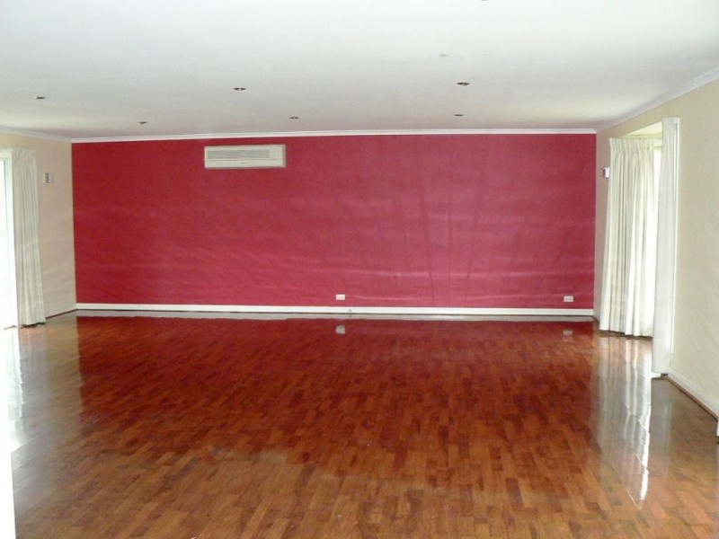 16 FARMERS LANE, Orbost VIC 3888