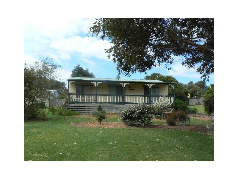 18 WILLIS AVENUE, Marlo VIC 3888