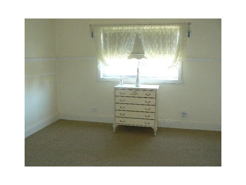 6 NICHOLSON STREET, Orbost VIC 3888