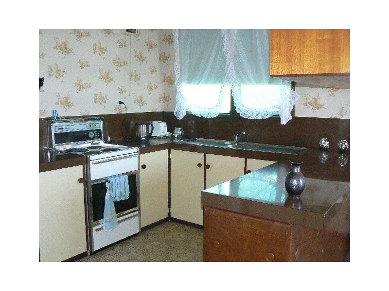 64 GORDON STREET, Orbost VIC 3888