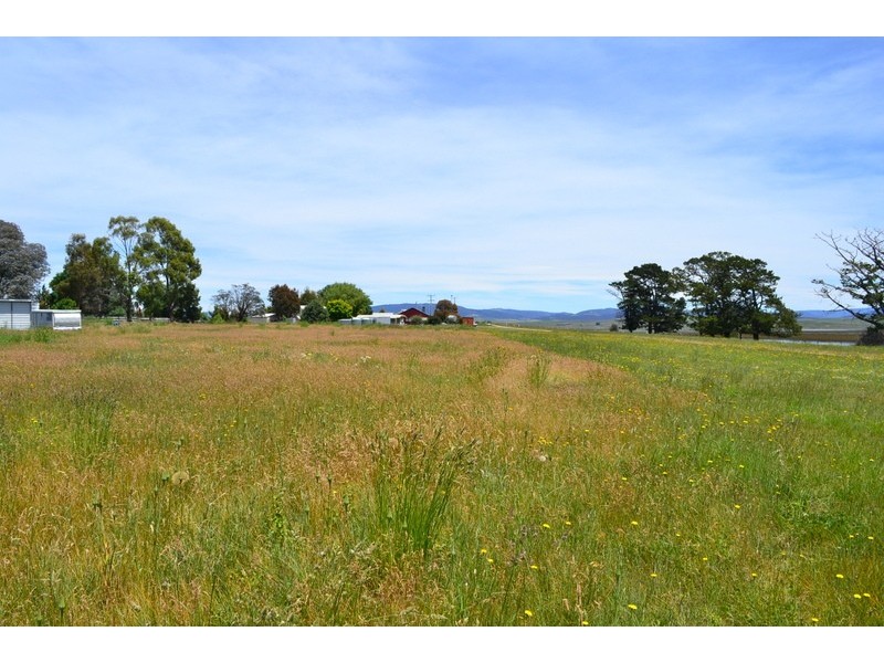 64 Lake Omeo Parade, Benambra VIC 3900