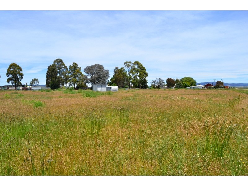 64 Lake Omeo Parade, Benambra VIC 3900