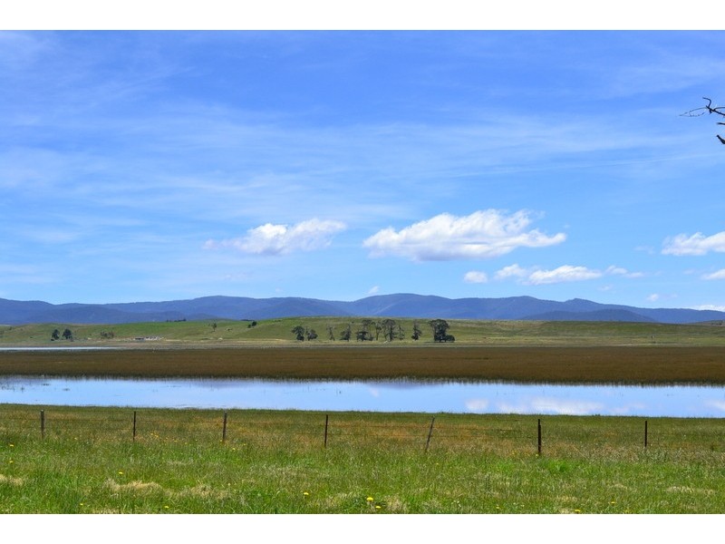 64 Lake Omeo Parade, Benambra VIC 3900