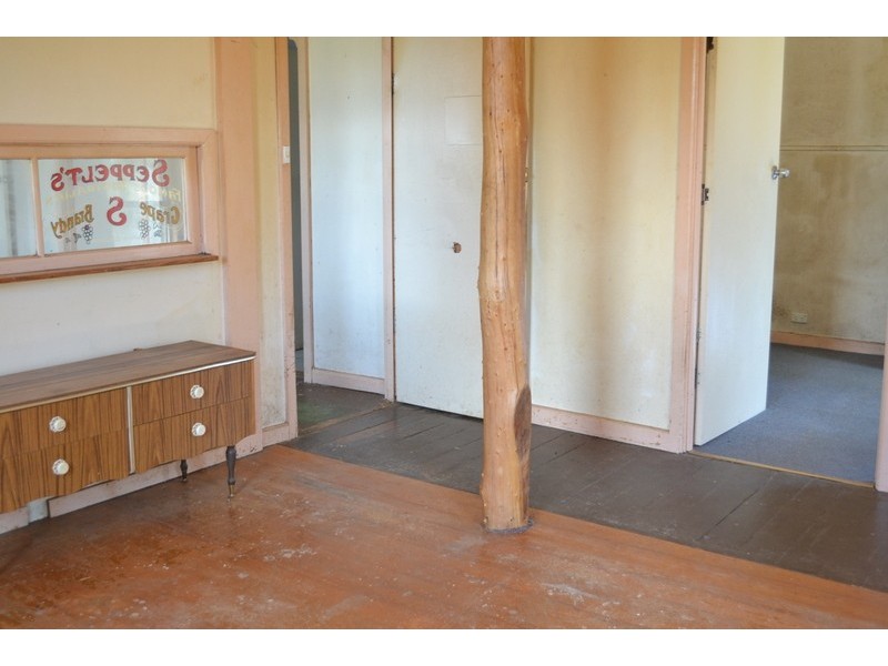 203 Day Avenue, Omeo VIC 3898