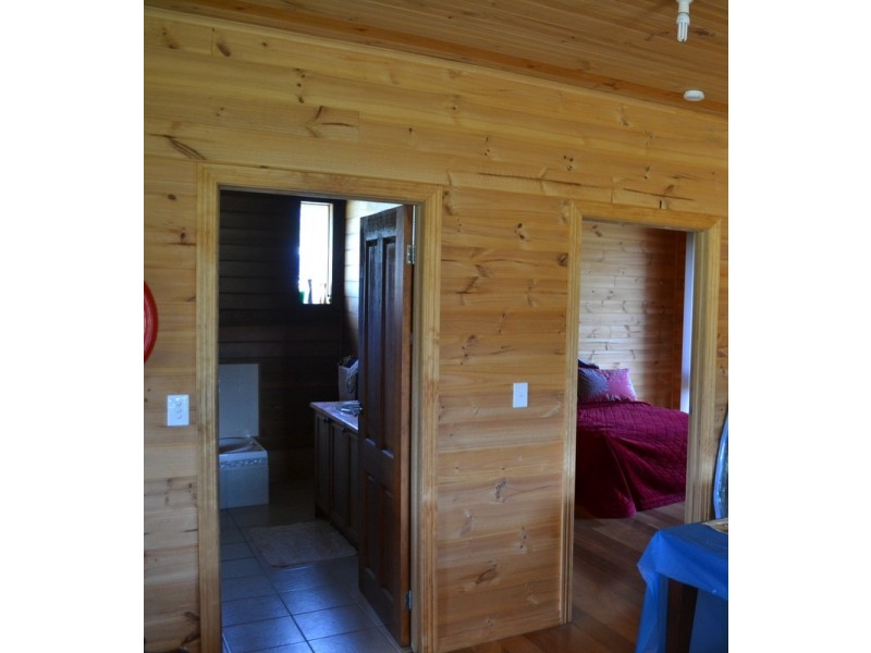 718 McKinnons Road, Benambra VIC 3900