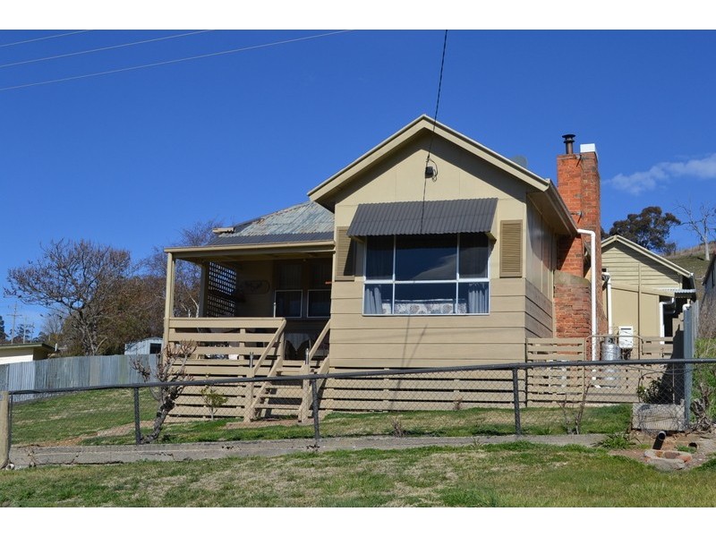 9 Camp Street, Omeo VIC 3898