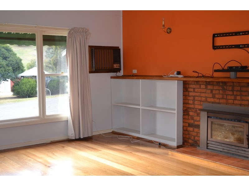 5064 Great Alpine Road, Ensay VIC 3895