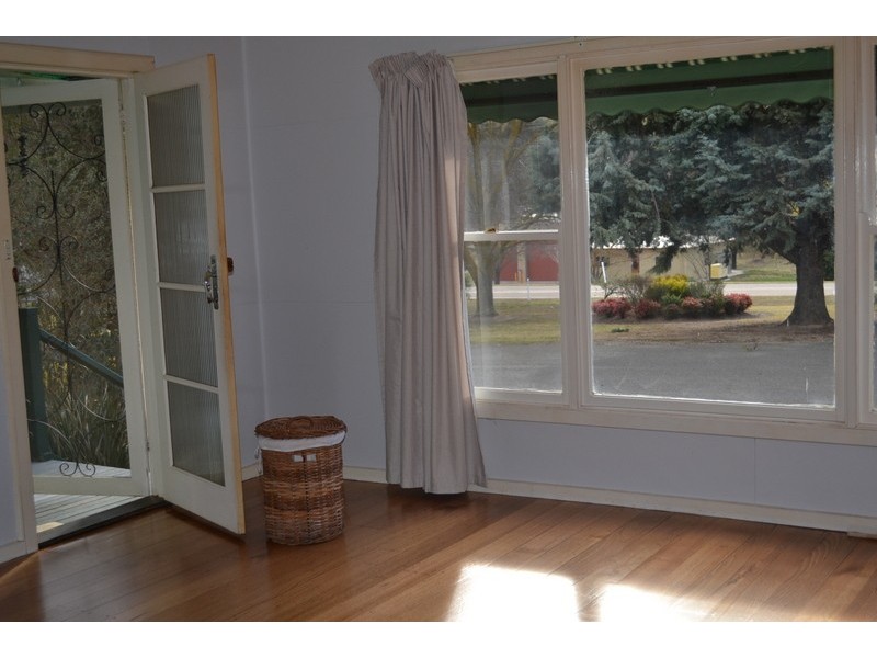 5064 Great Alpine Road, Ensay VIC 3895