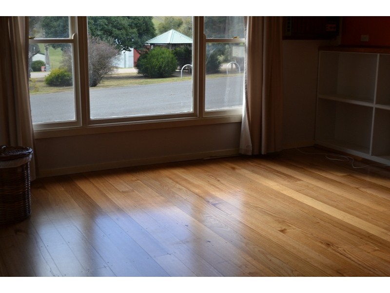 5064 Great Alpine Road, Ensay VIC 3895