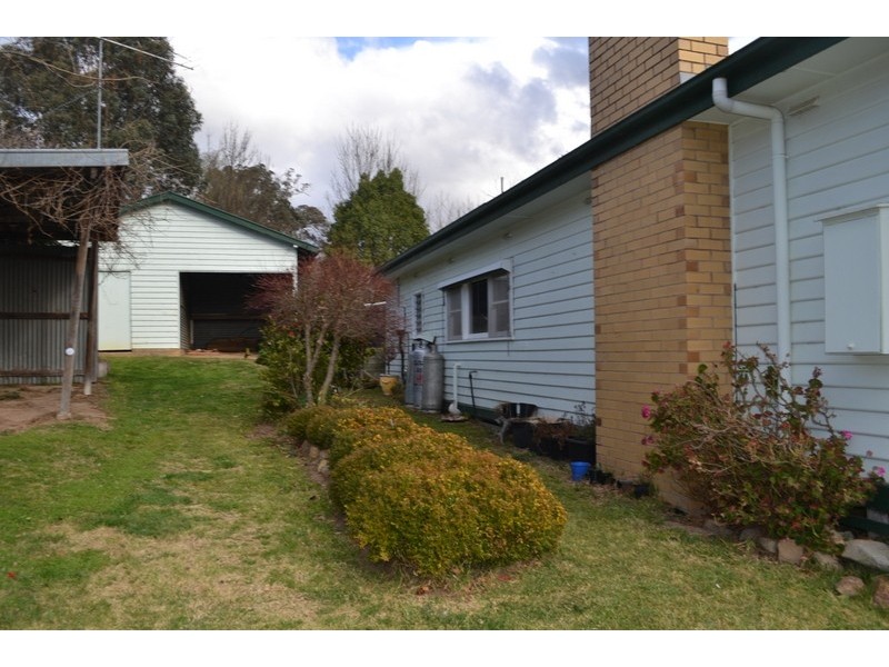 5064 Great Alpine Road, Ensay VIC 3895
