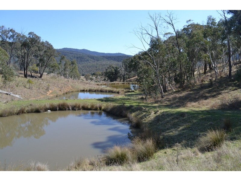 169 Porphery Hill Track, Benambra VIC 3900