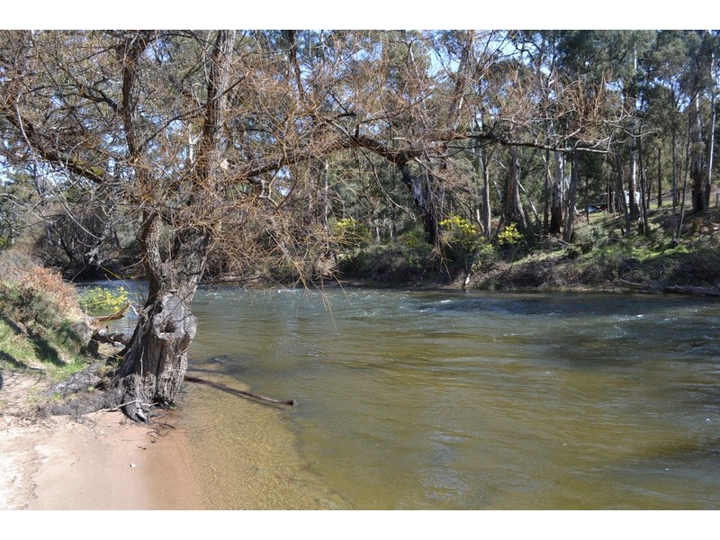 169 Porphery Hill Track, Benambra VIC 3900