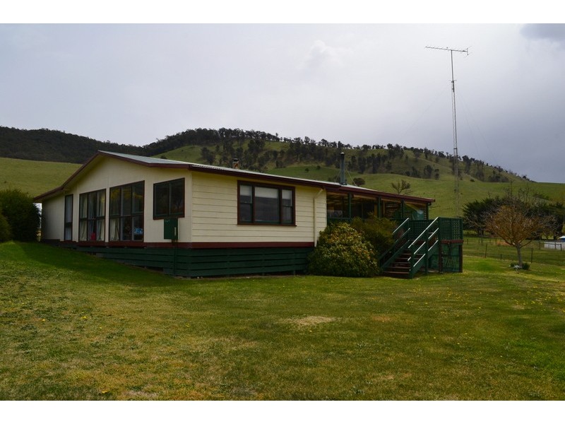 15 Stanley Drive, Omeo VIC 3898