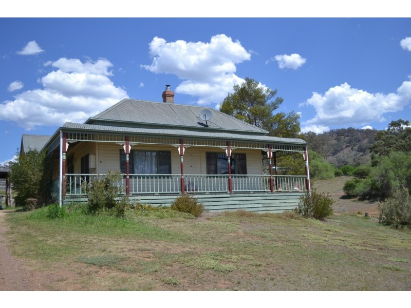 25 Cassilis Road, Swifts Creek VIC 3896