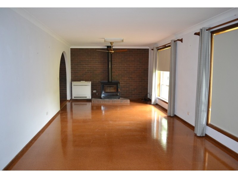 92 Day Avenue, Omeo VIC 3898