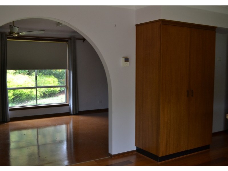 92 Day Avenue, Omeo VIC 3898