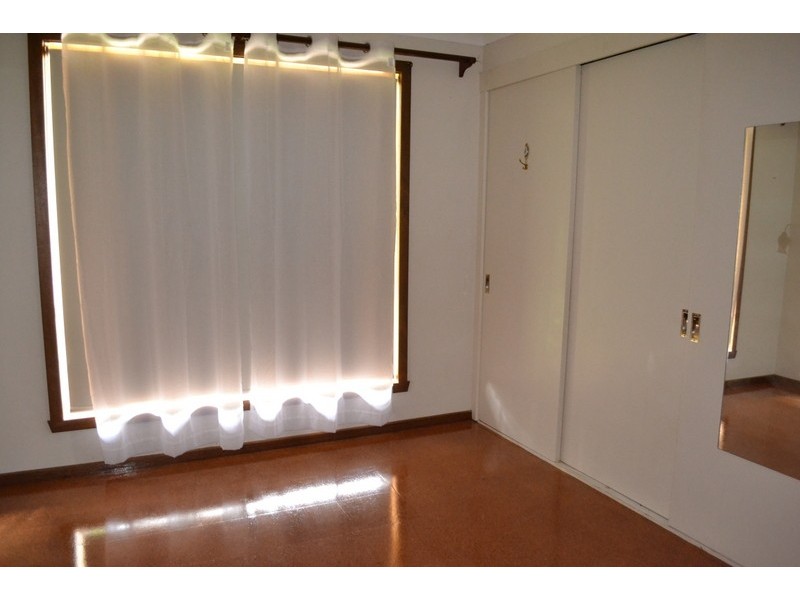 92 Day Avenue, Omeo VIC 3898