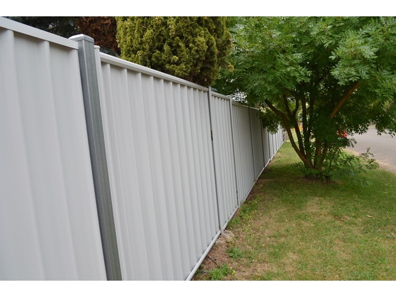 92 Day Avenue, Omeo VIC 3898