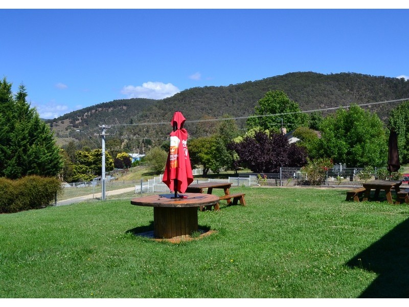 107 Day Avenue, Omeo VIC 3898