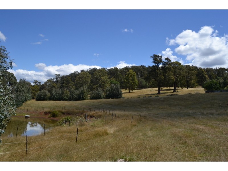 13 Snowys Track, Benambra VIC 3900