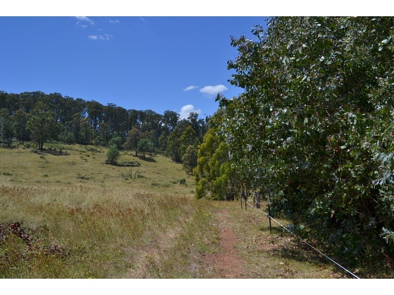 13 Snowys Track, Benambra VIC 3900