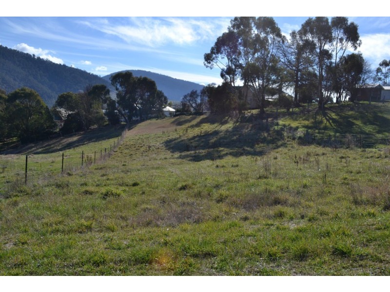 10 Cooper Street, Omeo VIC 3898