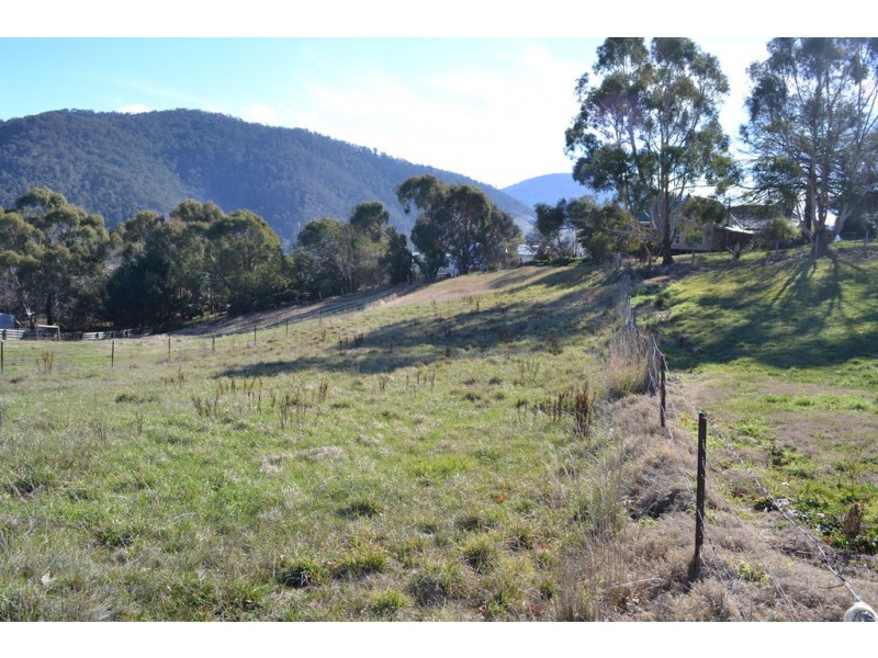 10 Cooper Street, Omeo VIC 3898