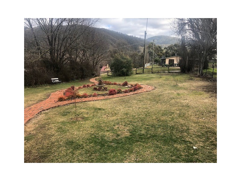 20 Mitta St, Omeo VIC 3898