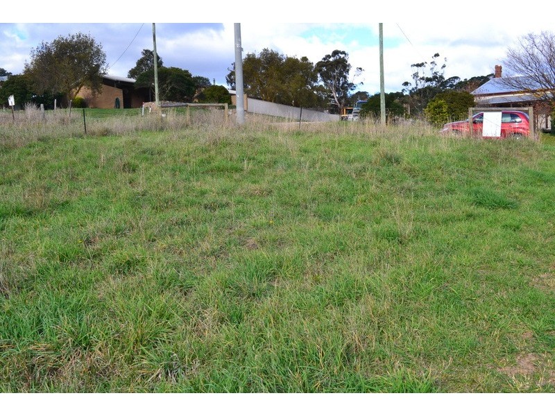 12 Cooper Street, Omeo VIC 3898