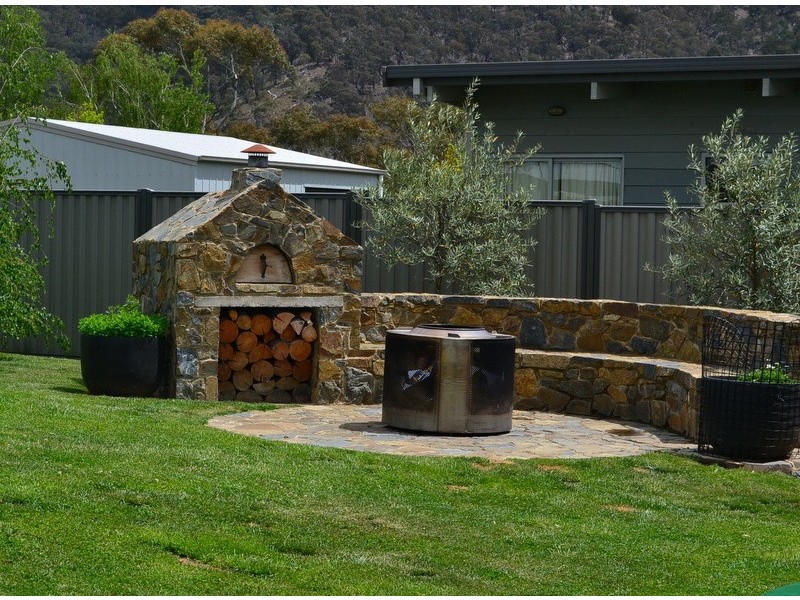 69 Park Street, Omeo VIC 3898